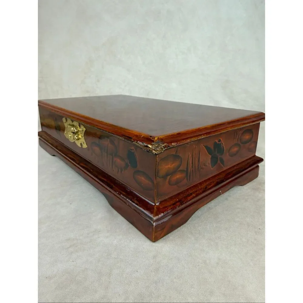 Vintage Chinese Lacquered Wood Vanity Jewelry Box w/ Mirror READ